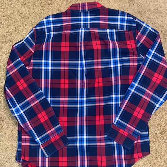 American Eagle men’s large red plaid button down in excellent like new condition - Picture 7 of 8